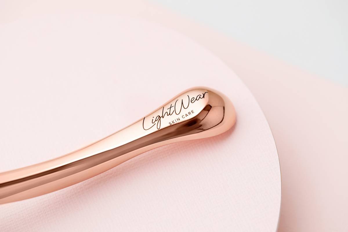 The Precision Makeup Curler: Your Secret Weapon for Flawless, Lash-Lifting Magic