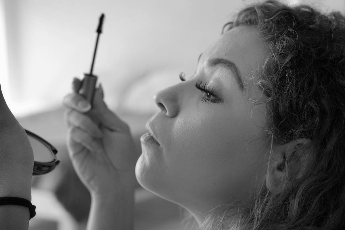 The Ultimate Guide to Choosing and Using a Makeup Curling Tool That Actually Works