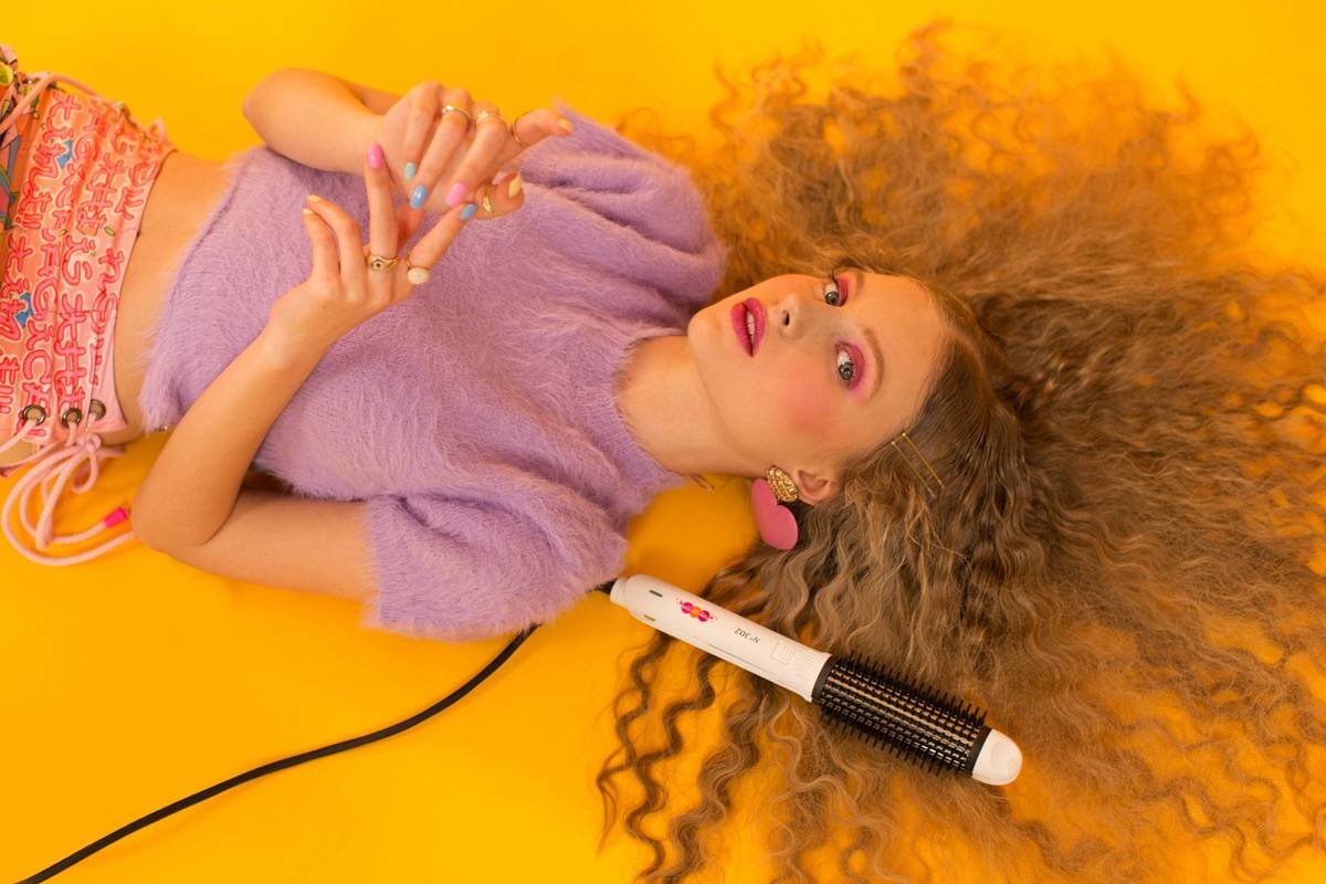 Why Your Lashes Fall Flat: The Truth About the Cosmetic Curling Device (And How to Actually Get That “Just Left the Salon” Lift)